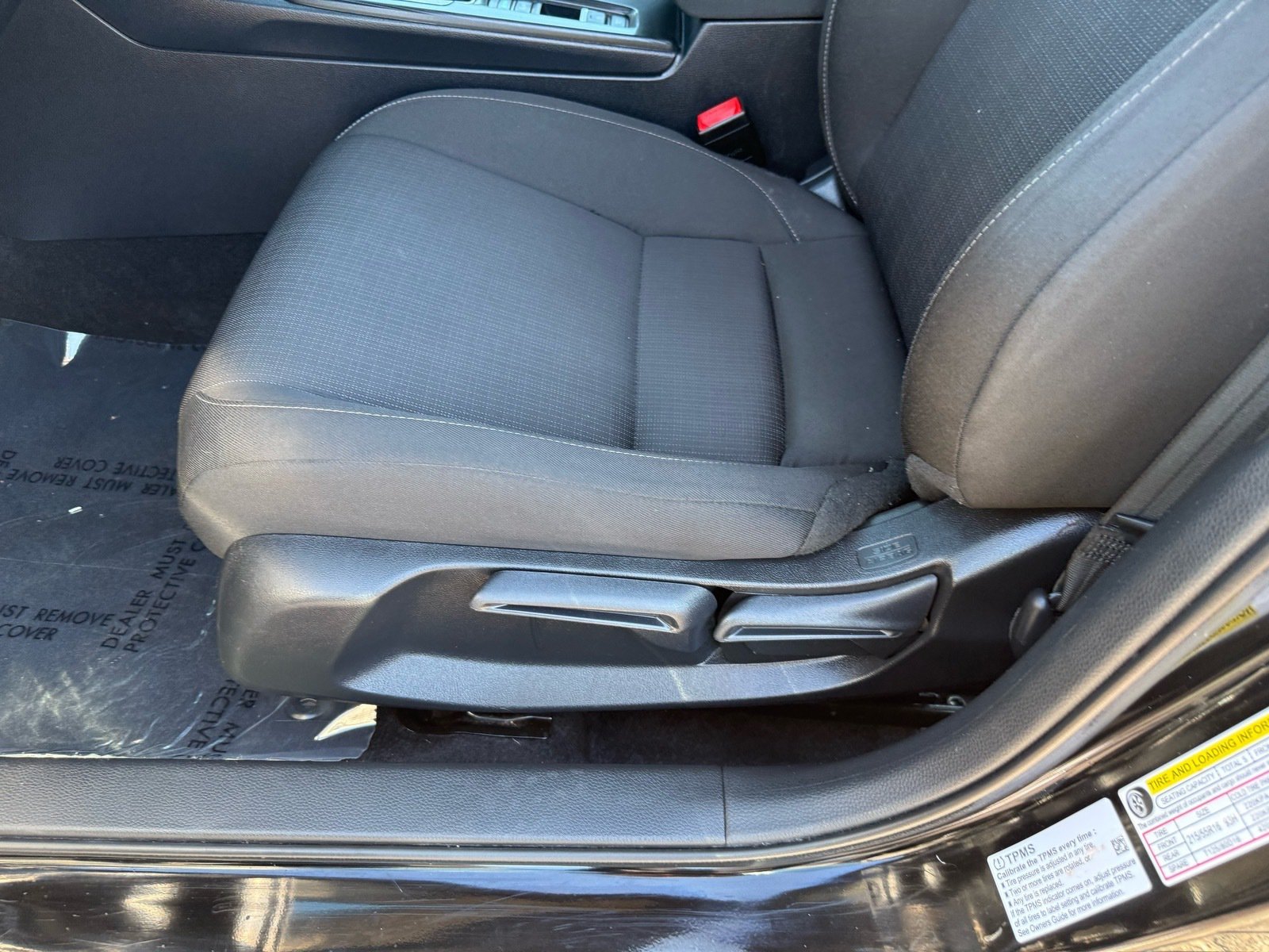 2025 Honda Civic LX — photo 13 thumbnail
