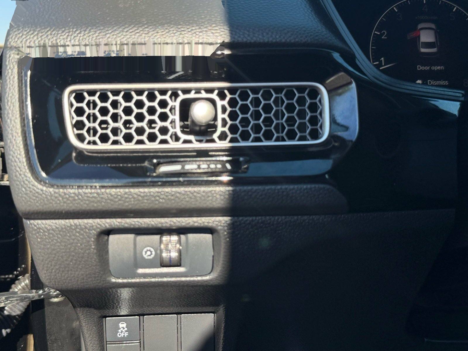 2025 Honda Civic LX — photo 14 thumbnail