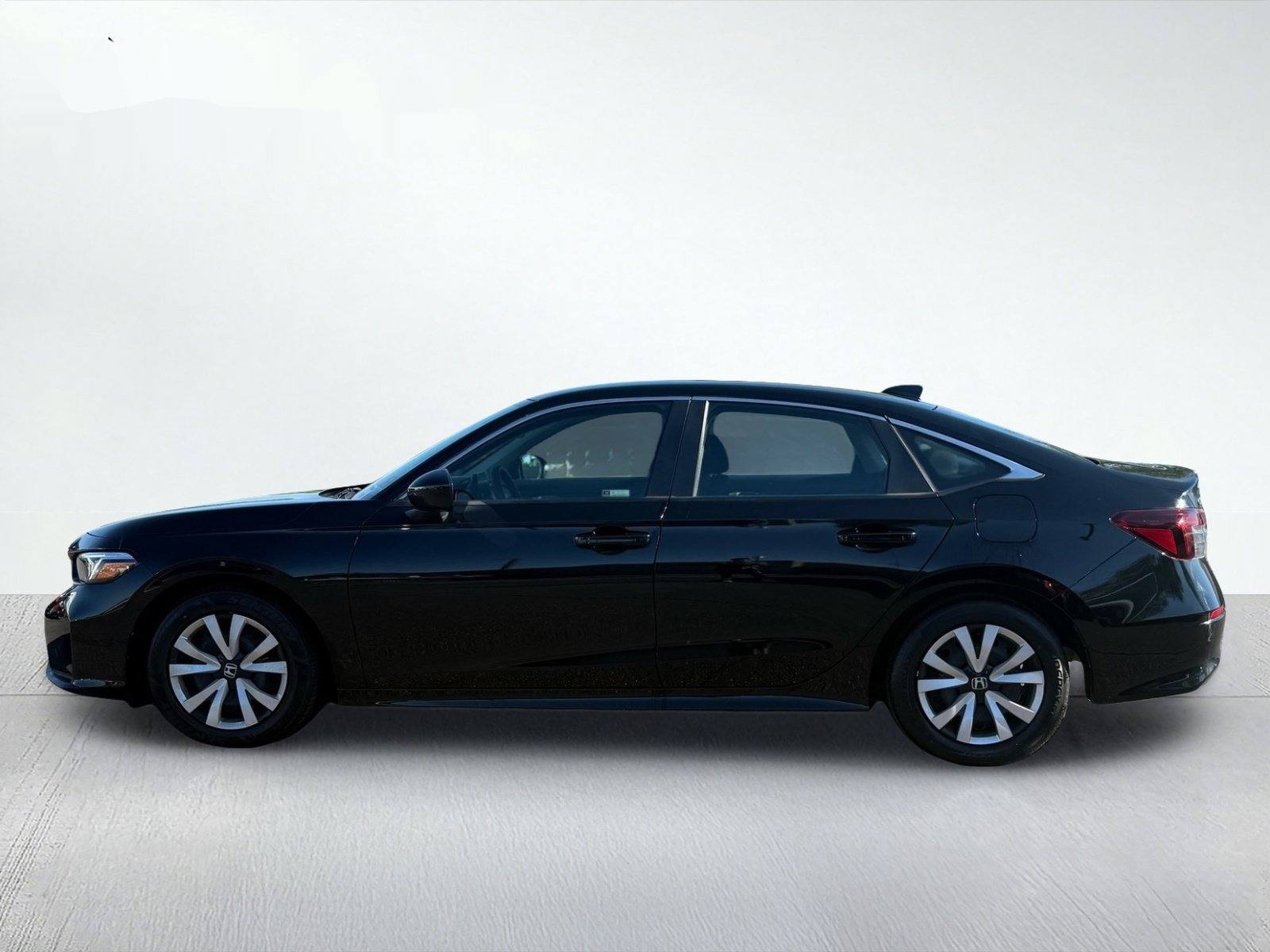 2025 Honda Civic LX — photo 3 thumbnail