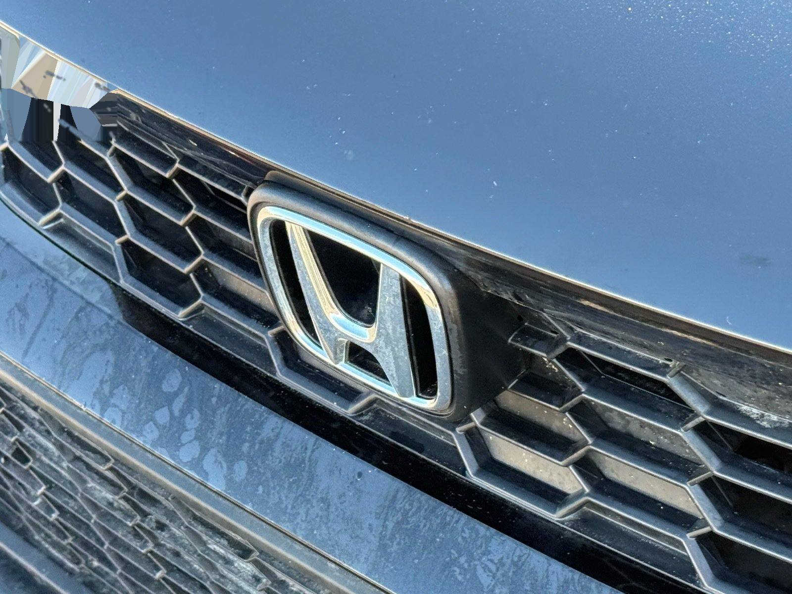 2025 Honda Civic LX — photo 32 thumbnail