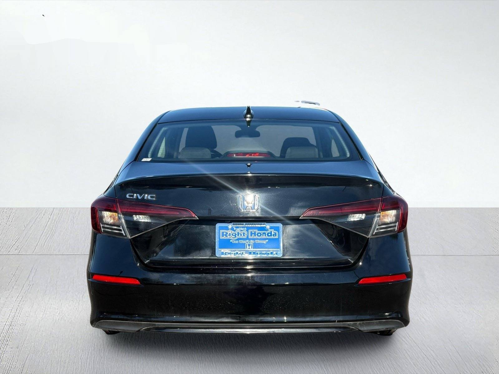2025 Honda Civic LX — photo 6 thumbnail