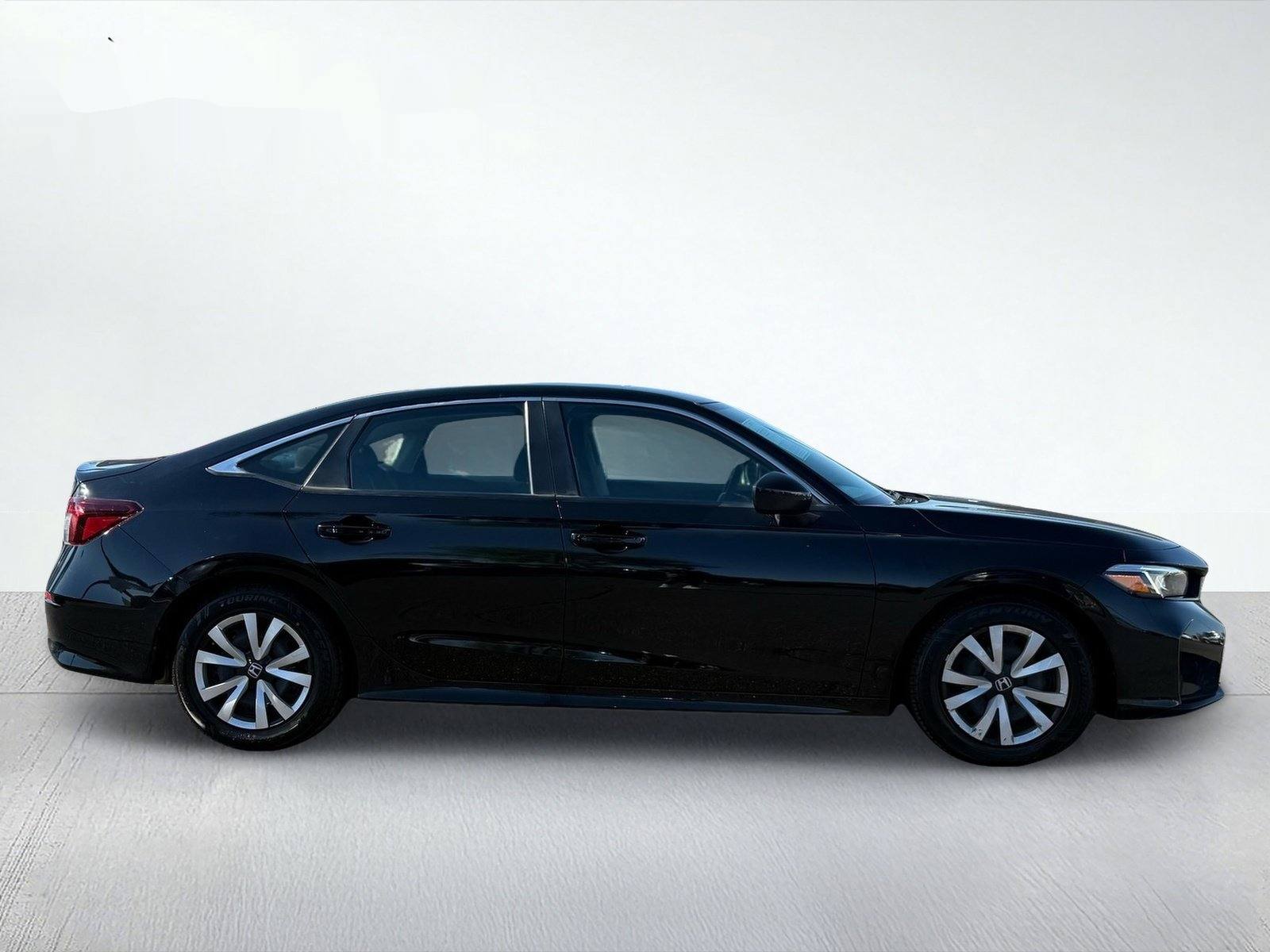 2025 Honda Civic LX — photo 8 thumbnail