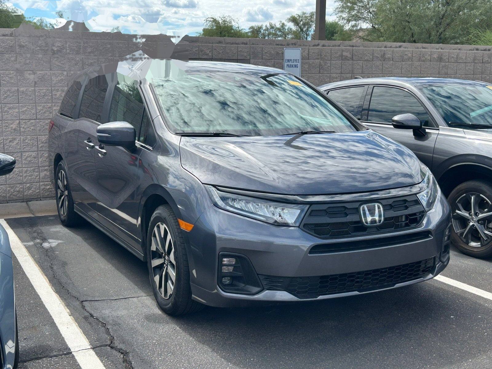 2025 Honda Odyssey EX-L — photo 4 thumbnail