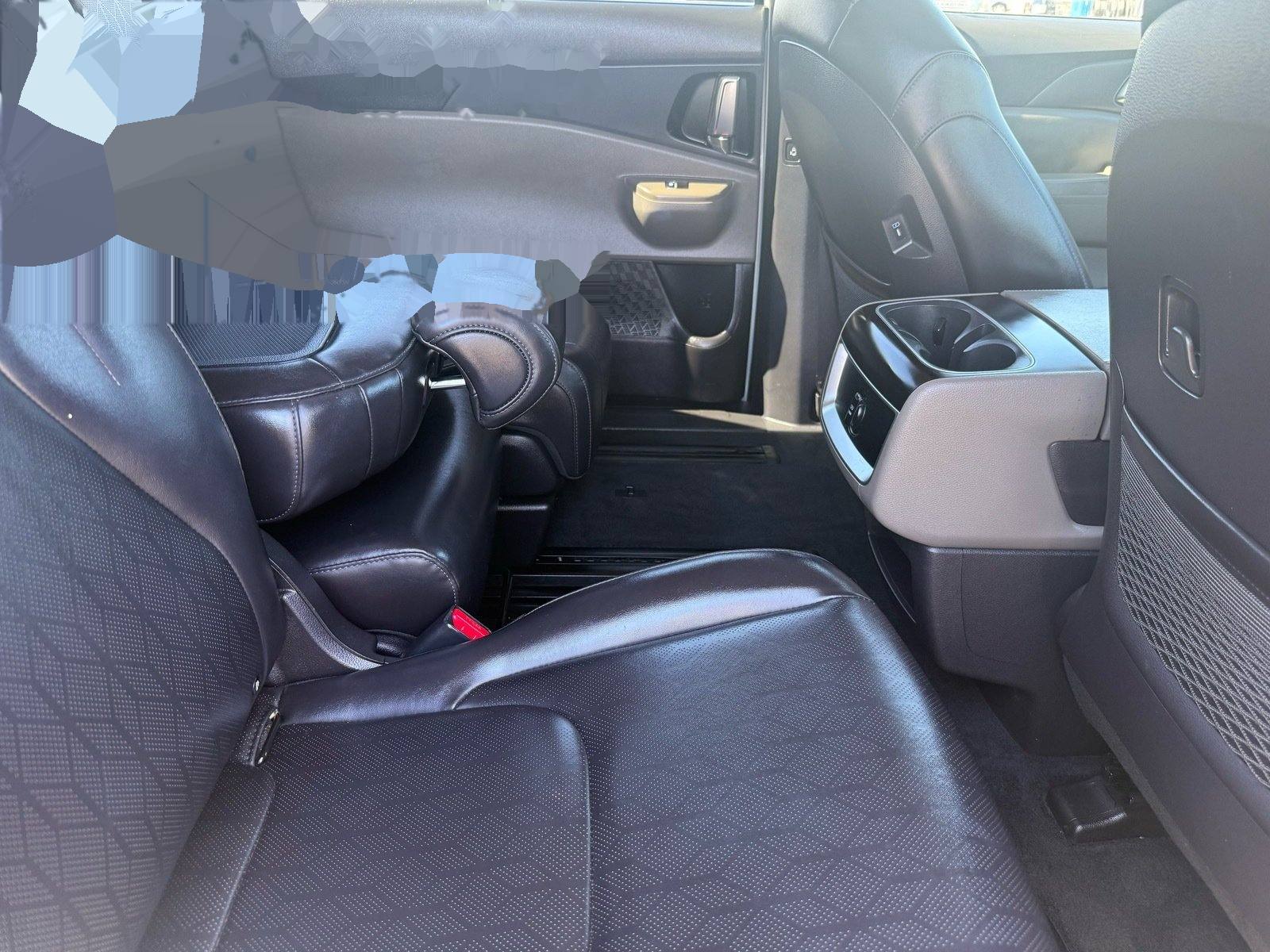2026 Kia Carnival Hybrid EX — photo 27 thumbnail