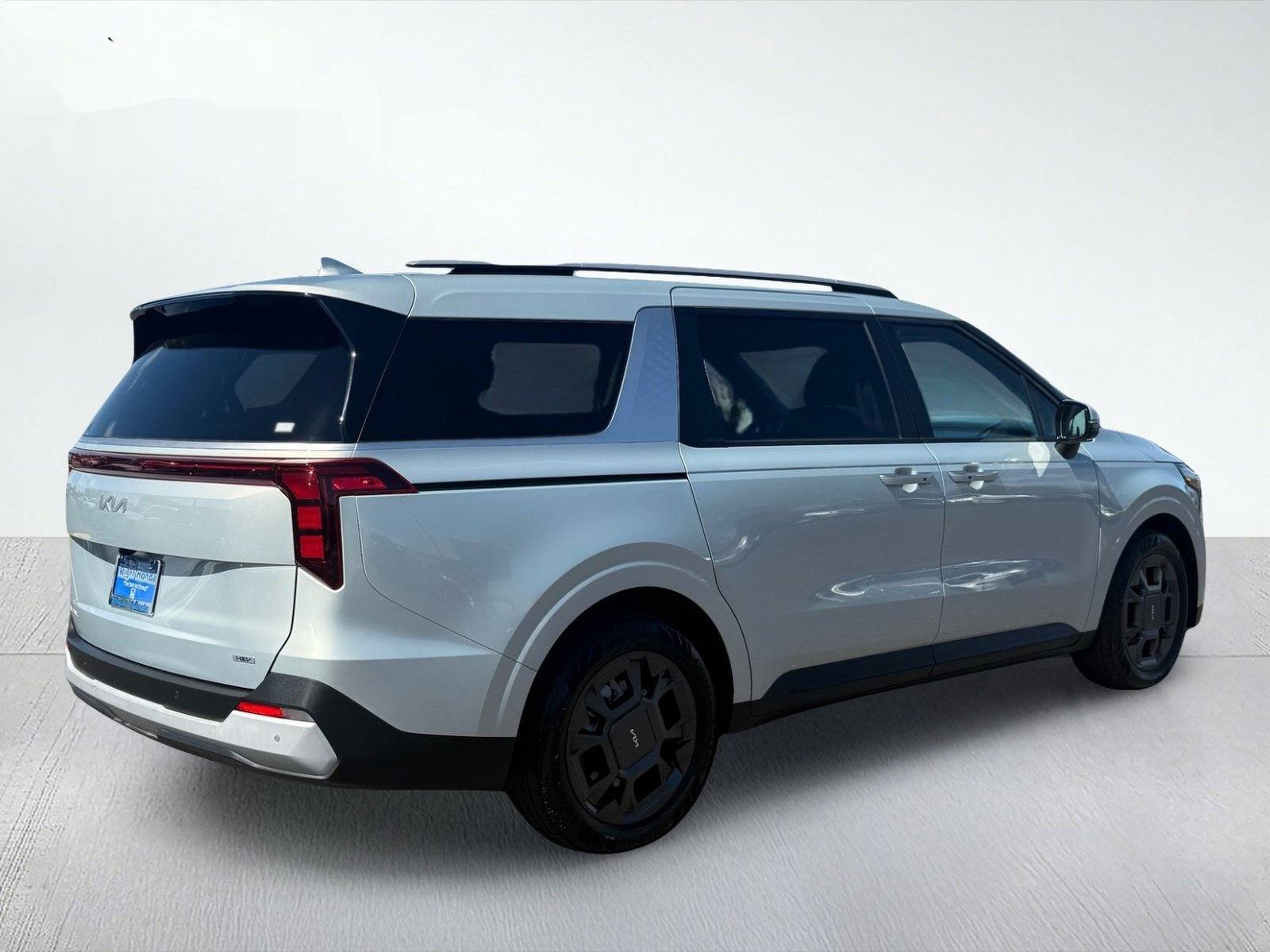 2026 Kia Carnival Hybrid EX — photo 6 thumbnail