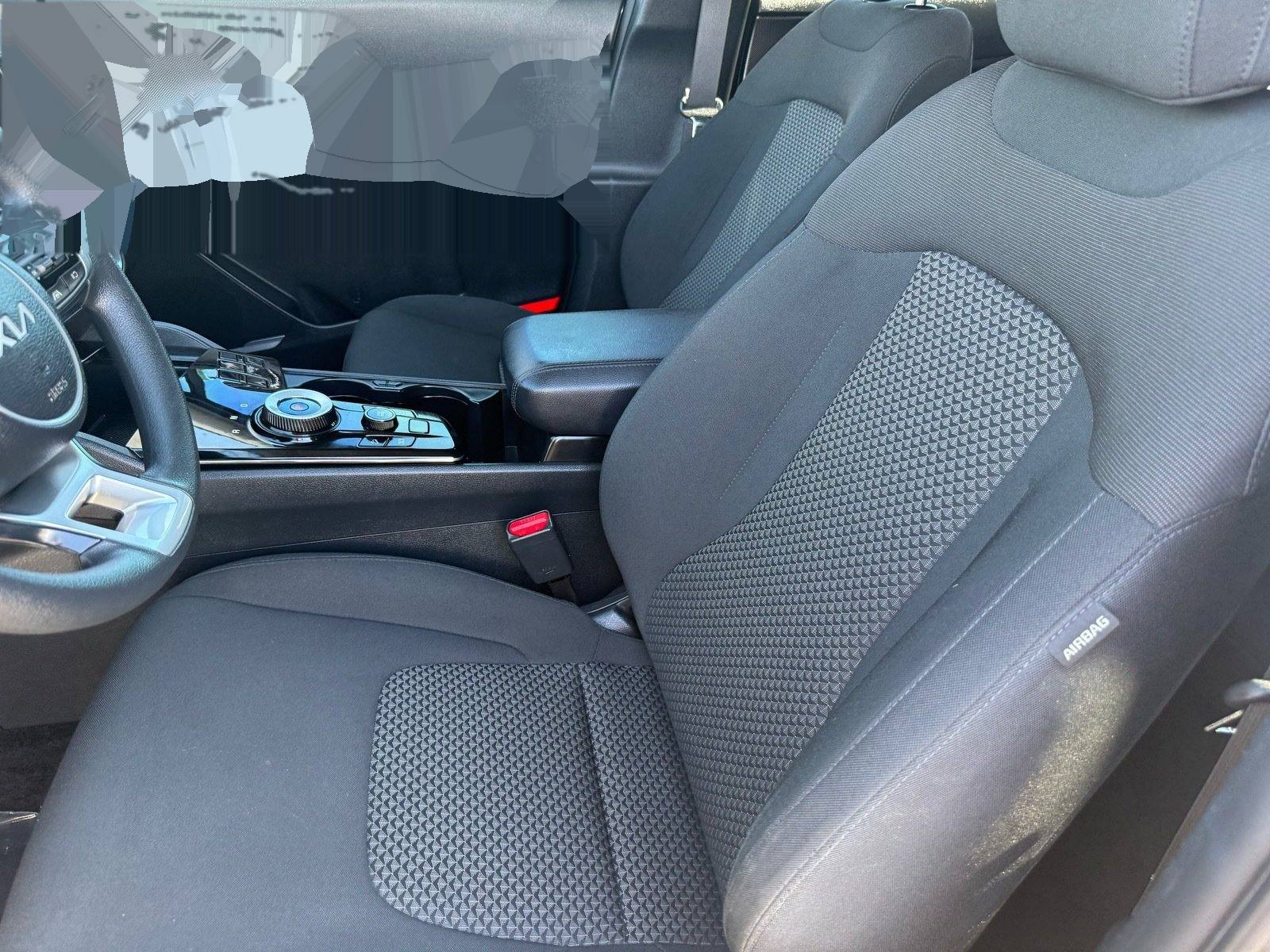 2025 Kia Sportage Hybrid LX — photo 11 thumbnail