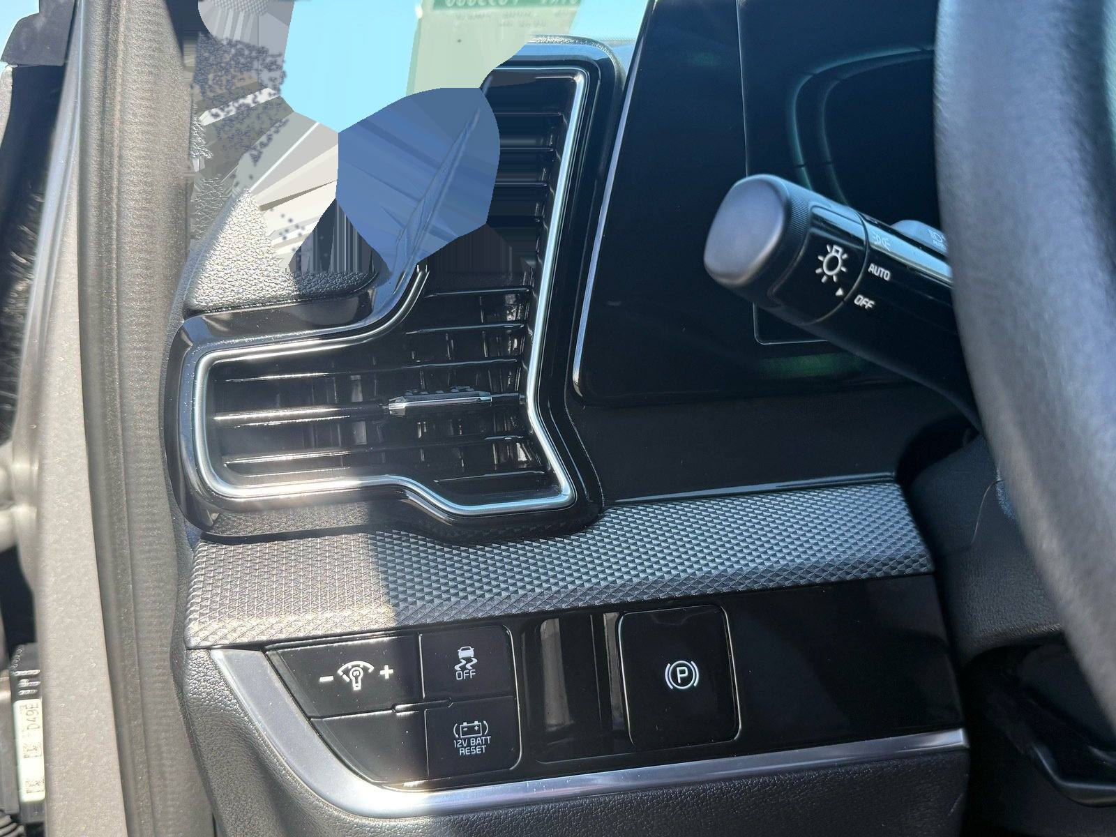 2025 Kia Sportage Hybrid LX — photo 13 thumbnail