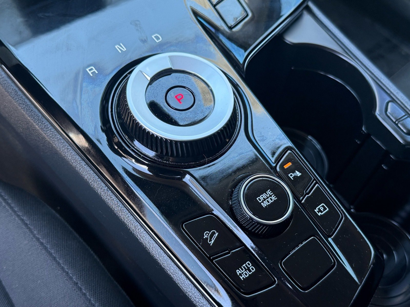 2025 Kia Sportage Hybrid LX — photo 23 thumbnail