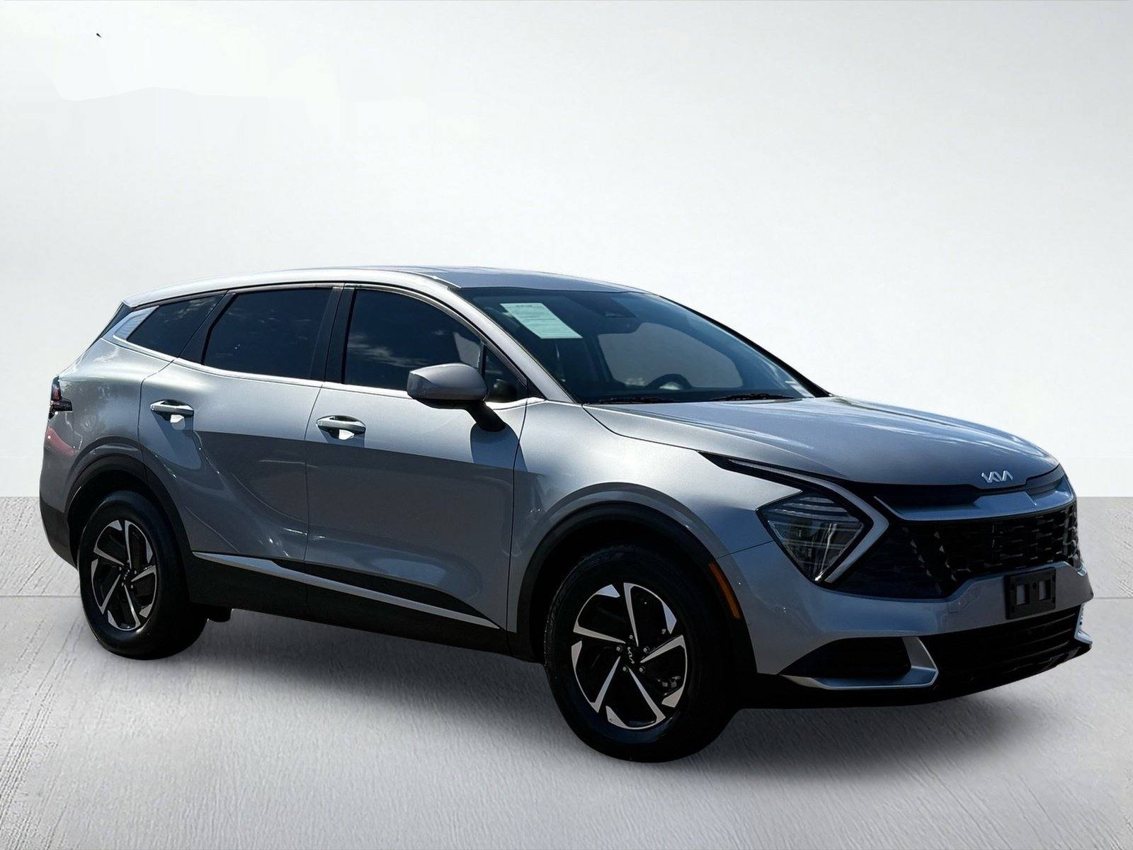 2025 Kia Sportage Hybrid LX — photo 8 thumbnail