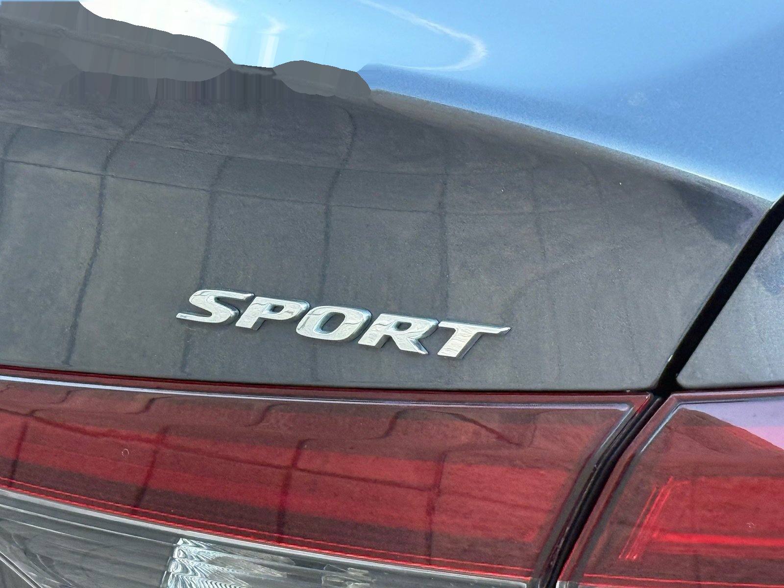 2025 Honda Civic Sport — photo 9 thumbnail