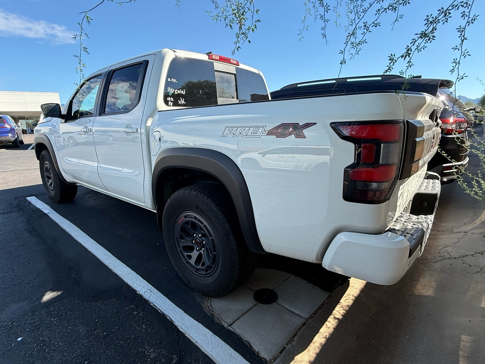 2026 Nissan Frontier PRO-4X — photo 2 thumbnail