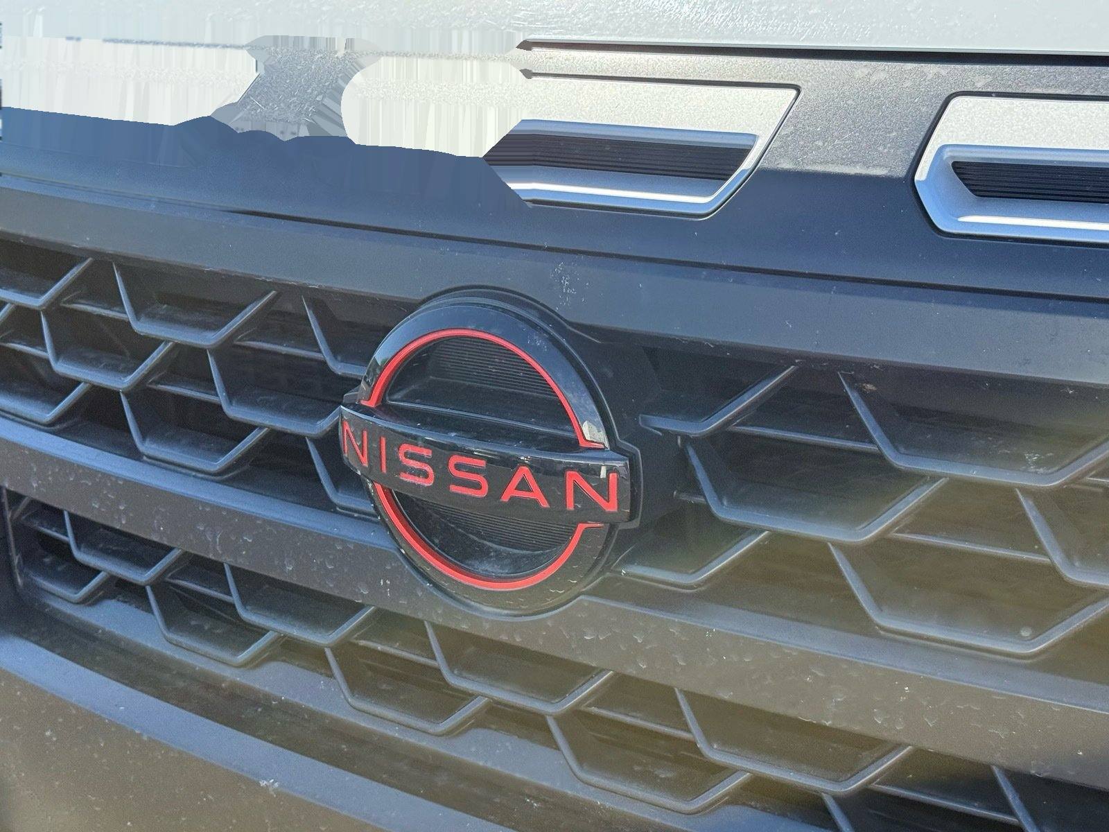 2026 Nissan Frontier PRO-4X — photo 6 thumbnail