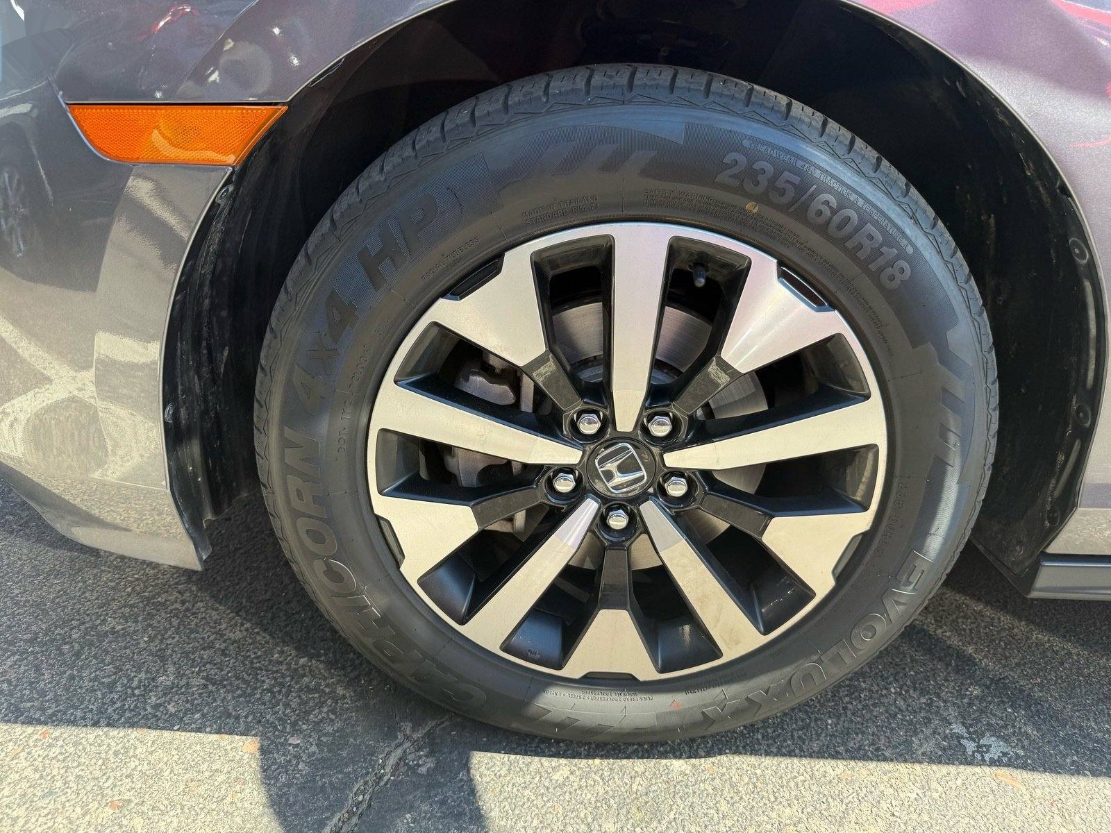 2025 Honda Odyssey EX-L — photo 5 thumbnail
