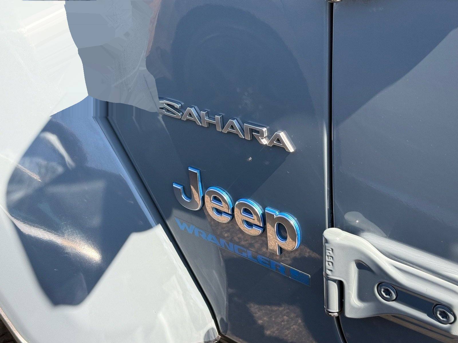 2024 Jeep Wrangler Sahara 4xe — photo 9 thumbnail