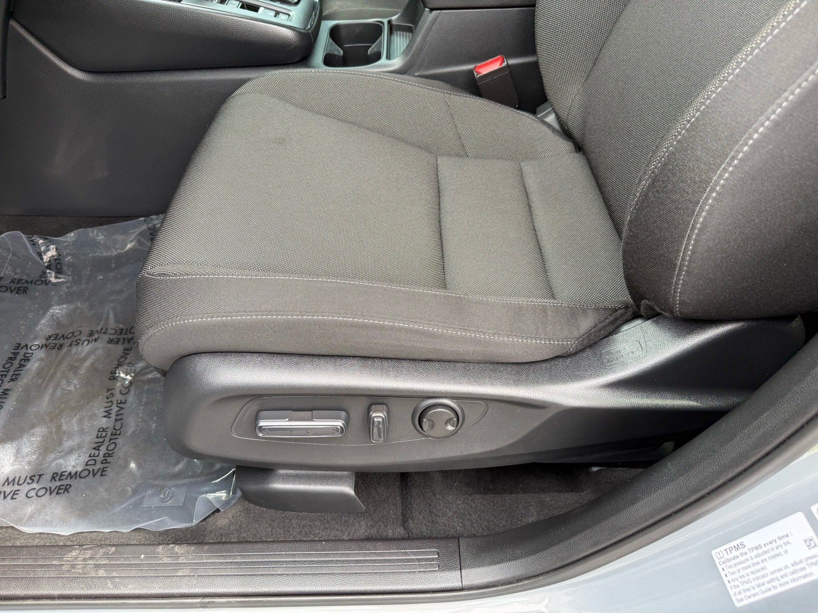 2025 Honda CR-V EX — photo 12 thumbnail