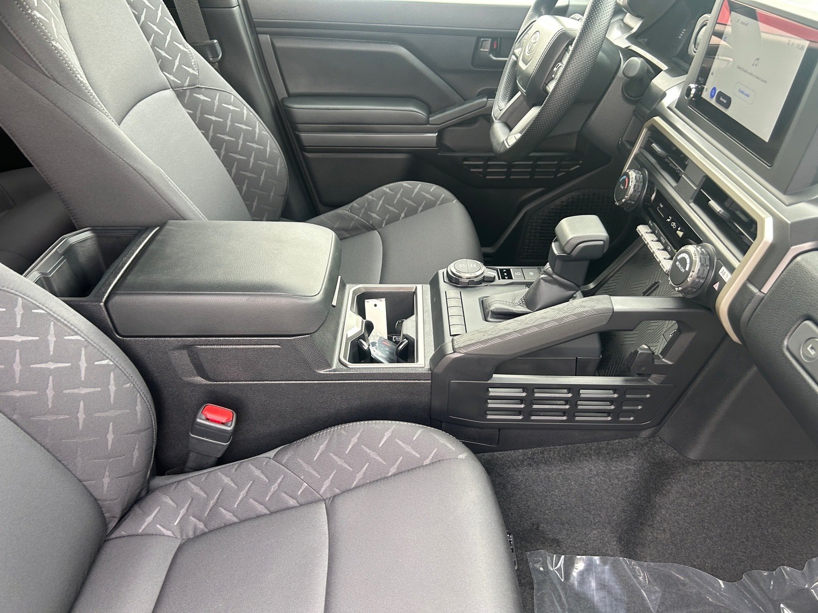 2026 Toyota Tacoma SR5 — photo 12 thumbnail
