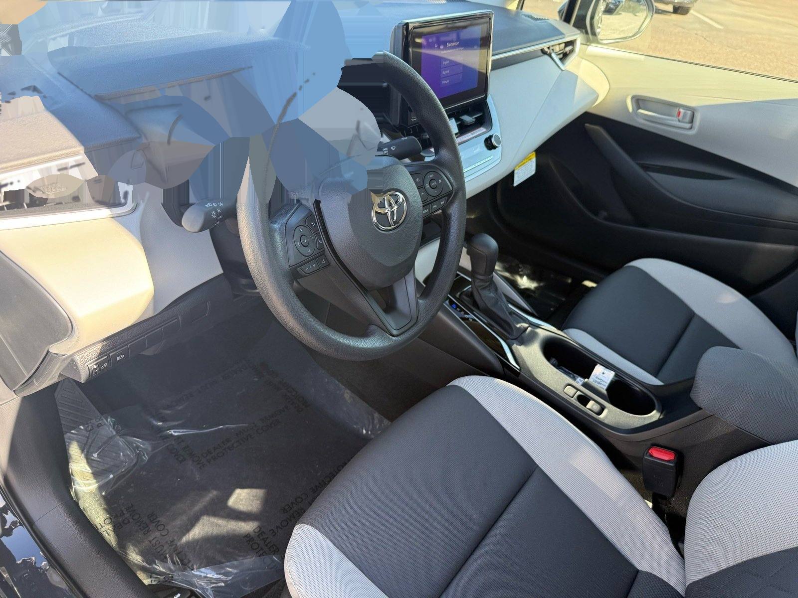 2027 Toyota Corolla LE — photo 10 thumbnail
