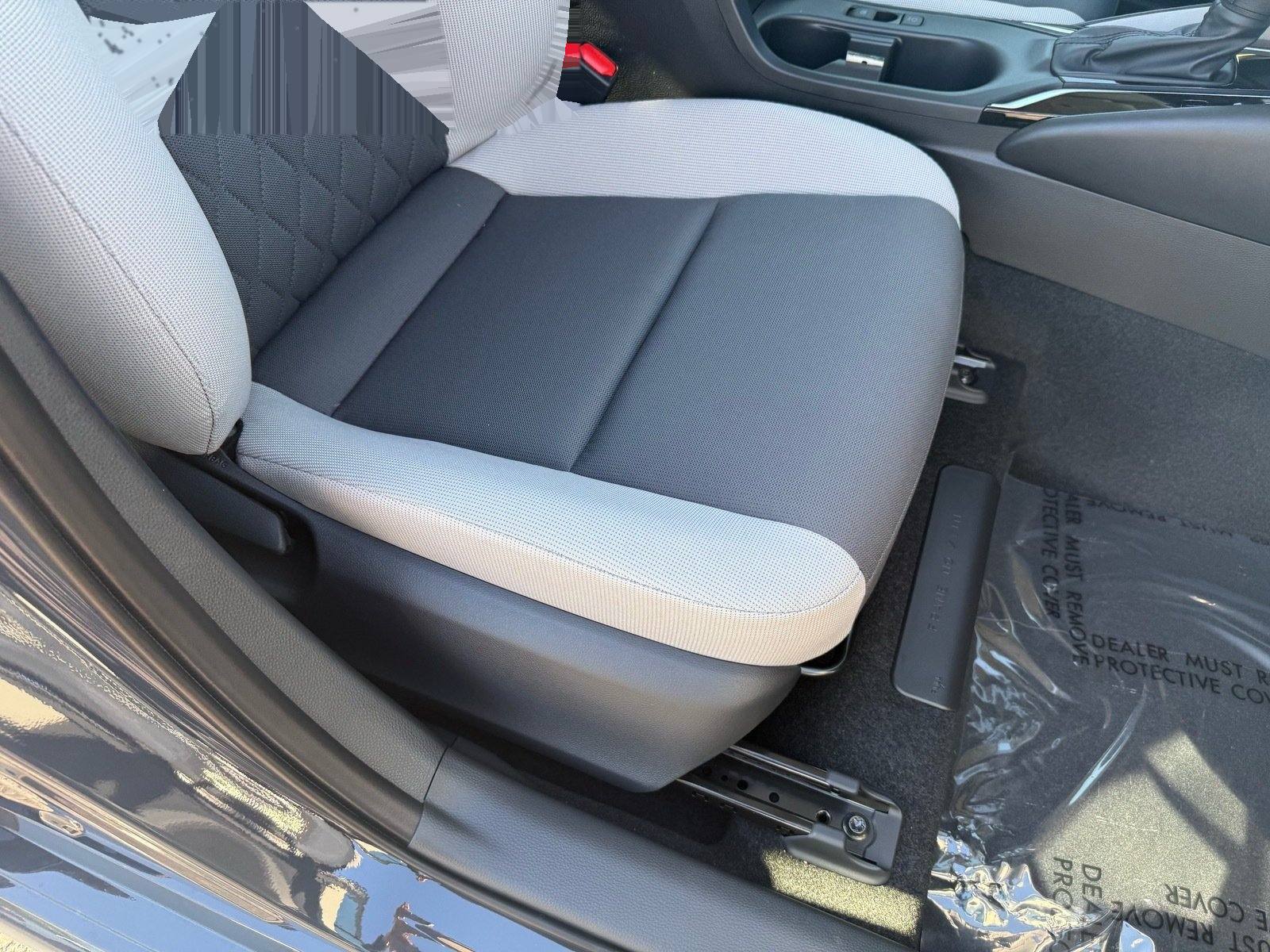 2027 Toyota Corolla LE — photo 30 thumbnail