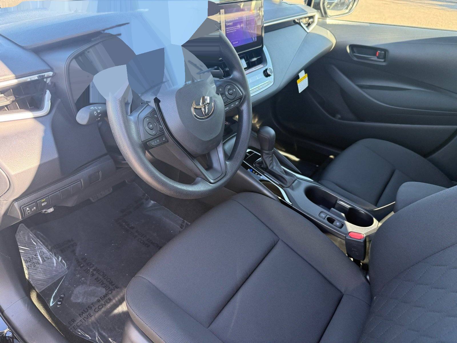 2027 Toyota Corolla LE — photo 10 thumbnail