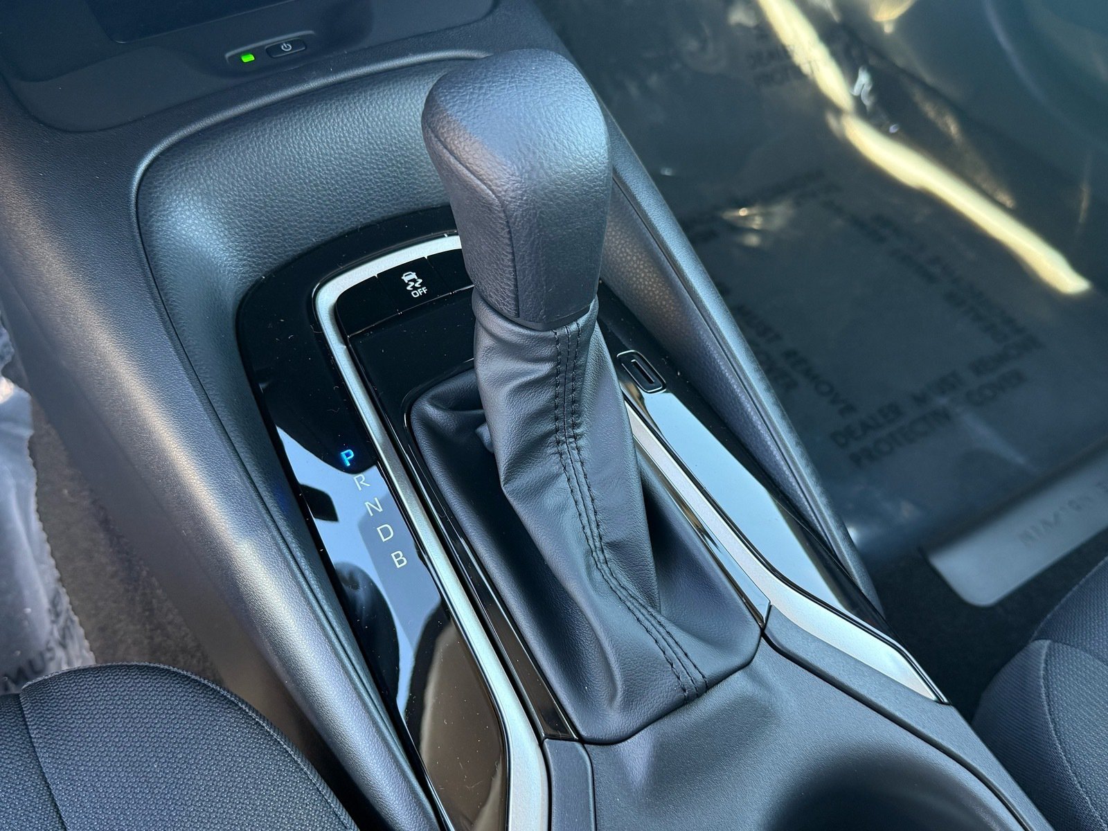 2027 Toyota Corolla LE — photo 23 thumbnail