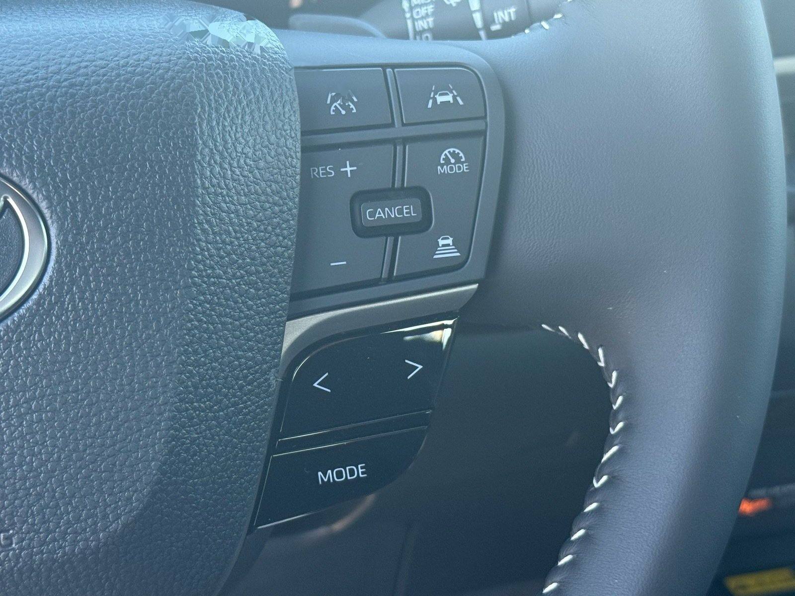 2026 Toyota Camry SE — photo 16 thumbnail