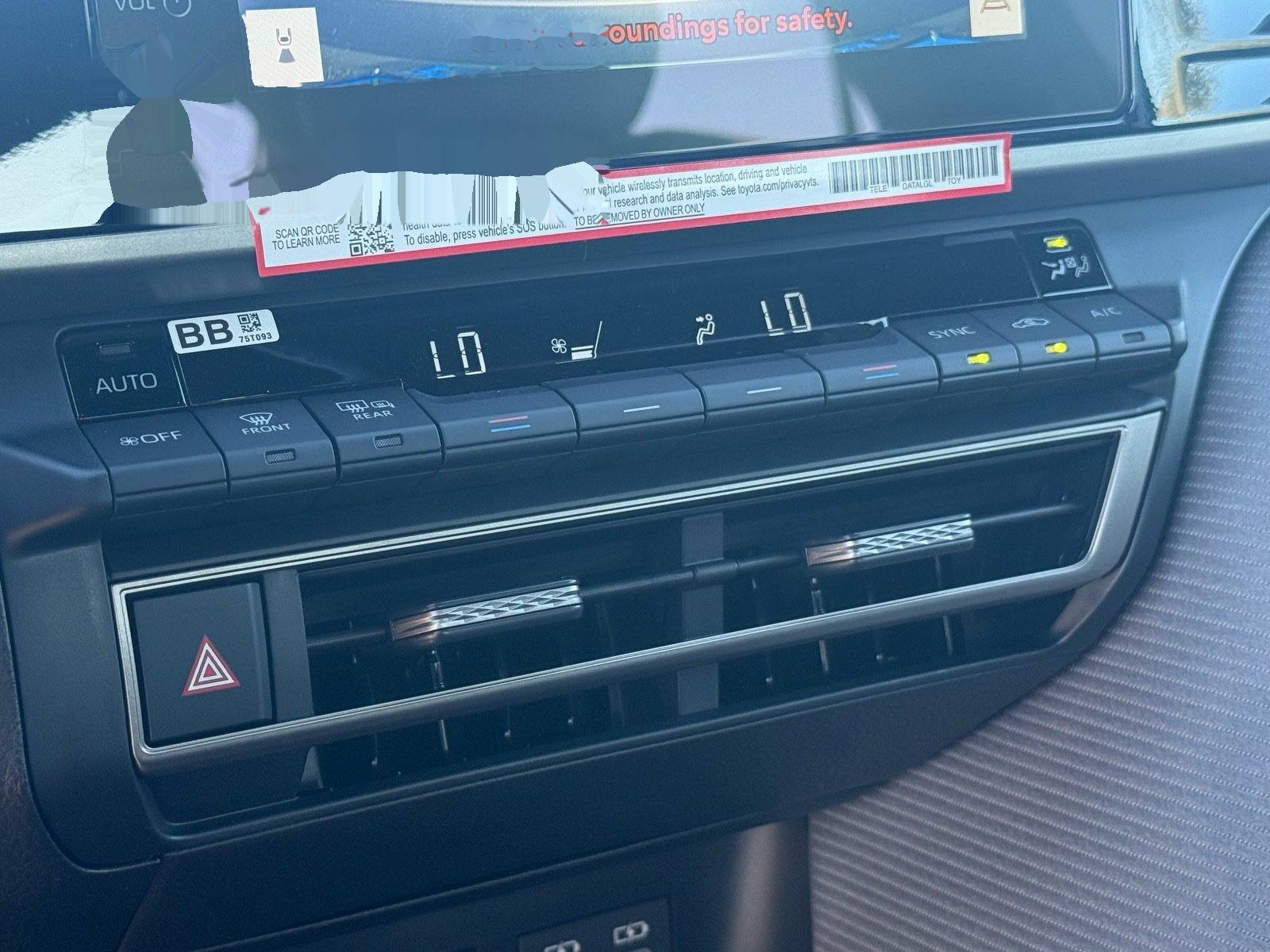 2026 Toyota Camry SE — photo 21 thumbnail