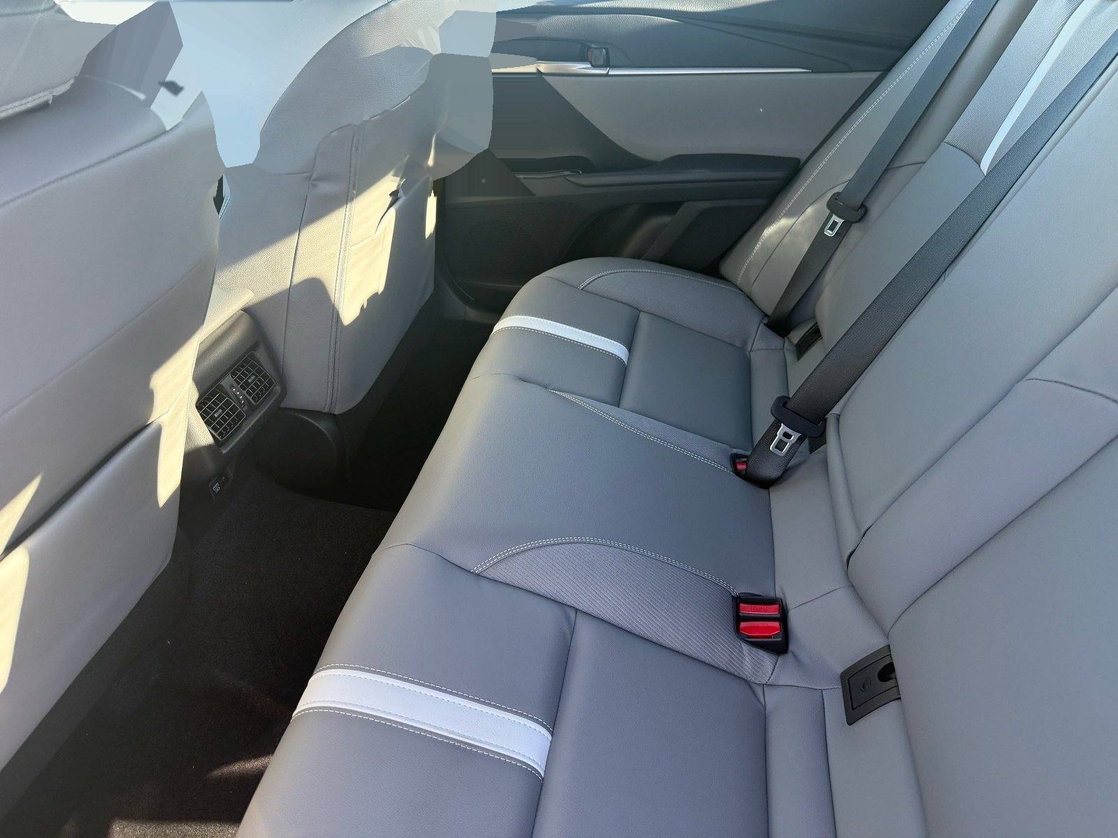 2026 Toyota Camry SE — photo 25 thumbnail