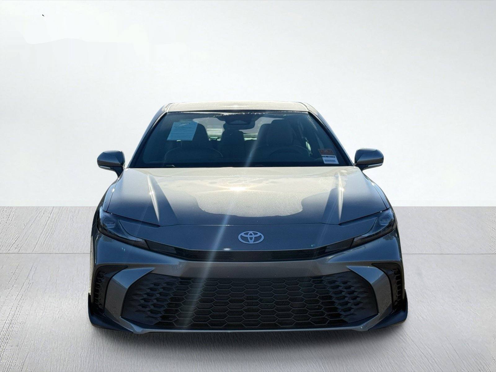 2026 Toyota Camry SE — photo 4 thumbnail