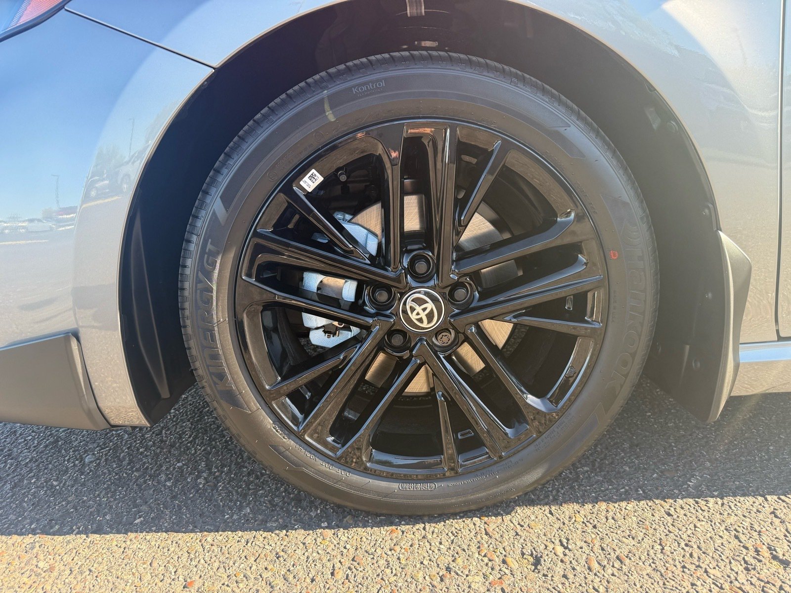 2026 Toyota Camry SE — photo 9 thumbnail