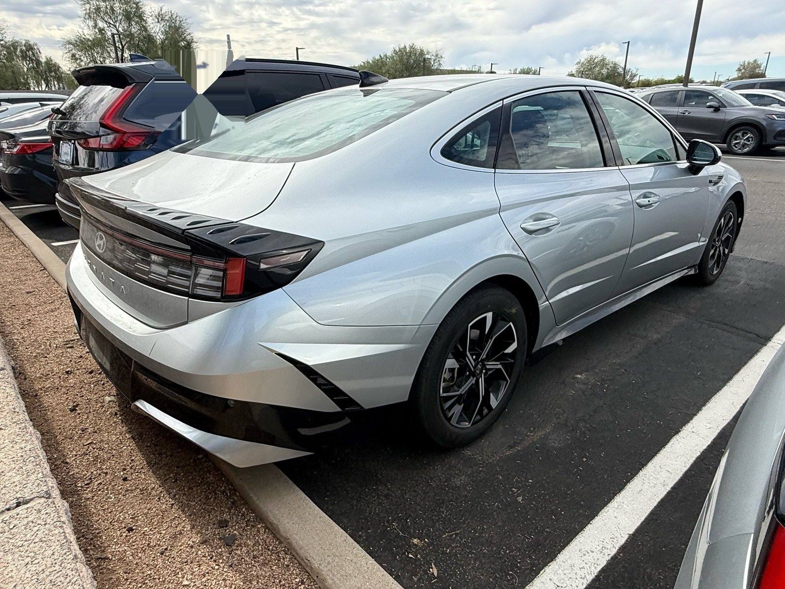 2025 Hyundai Sonata SEL — photo 3 thumbnail