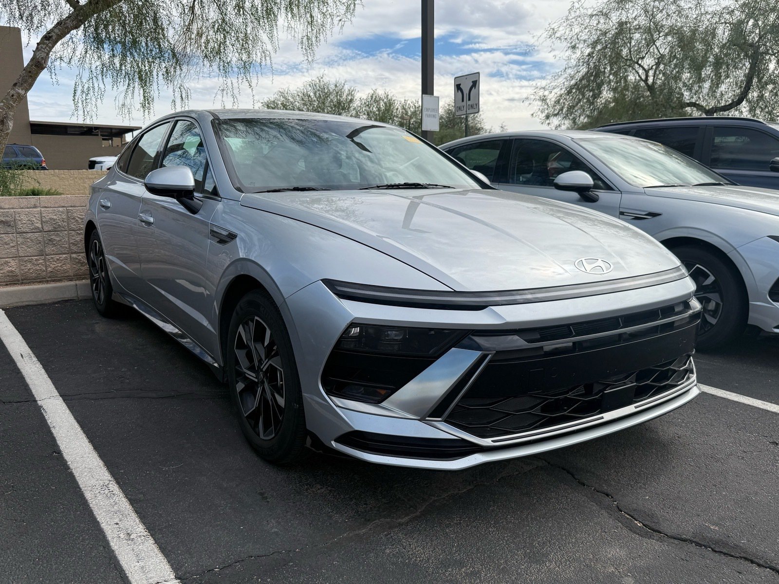 2025 Hyundai Sonata SEL — photo 4 thumbnail