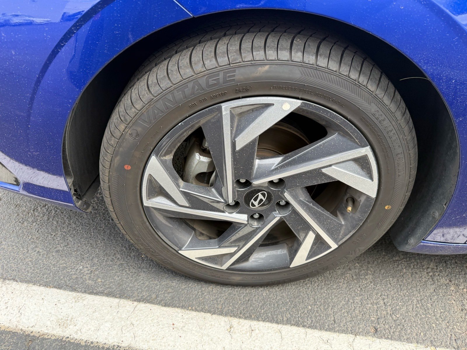 2025 Hyundai Elantra Hybrid Limited — photo 5 thumbnail