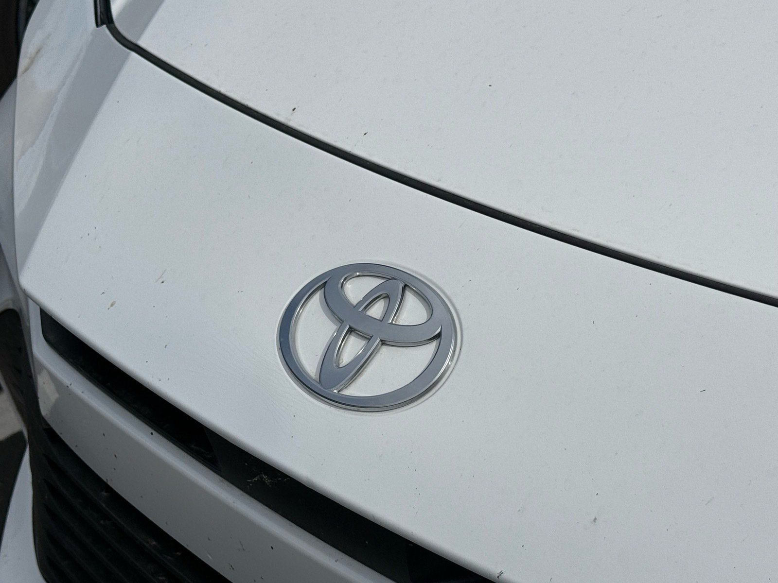 2025 Toyota Camry LE — photo 6 thumbnail