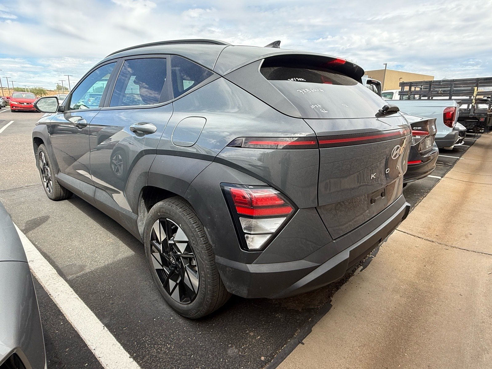2025 Hyundai Kona SEL — photo 2 thumbnail