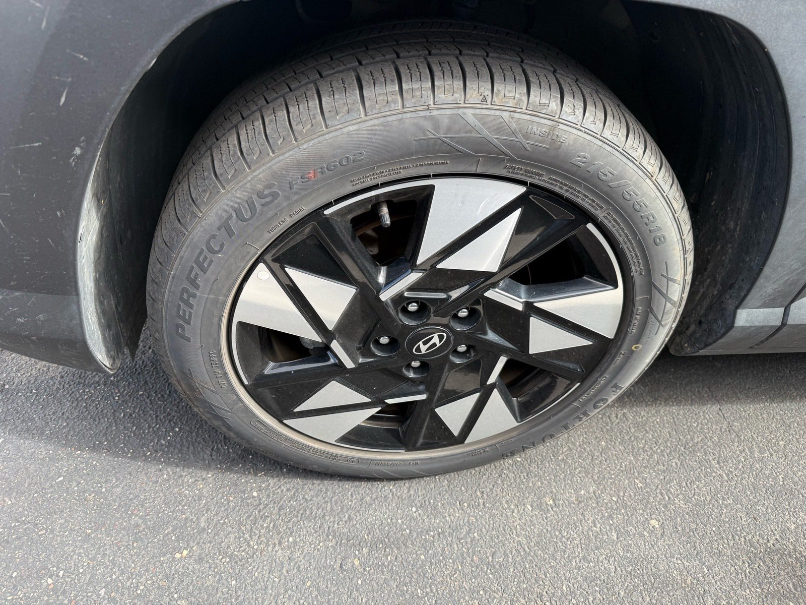 2025 Hyundai Kona SEL — photo 5 thumbnail