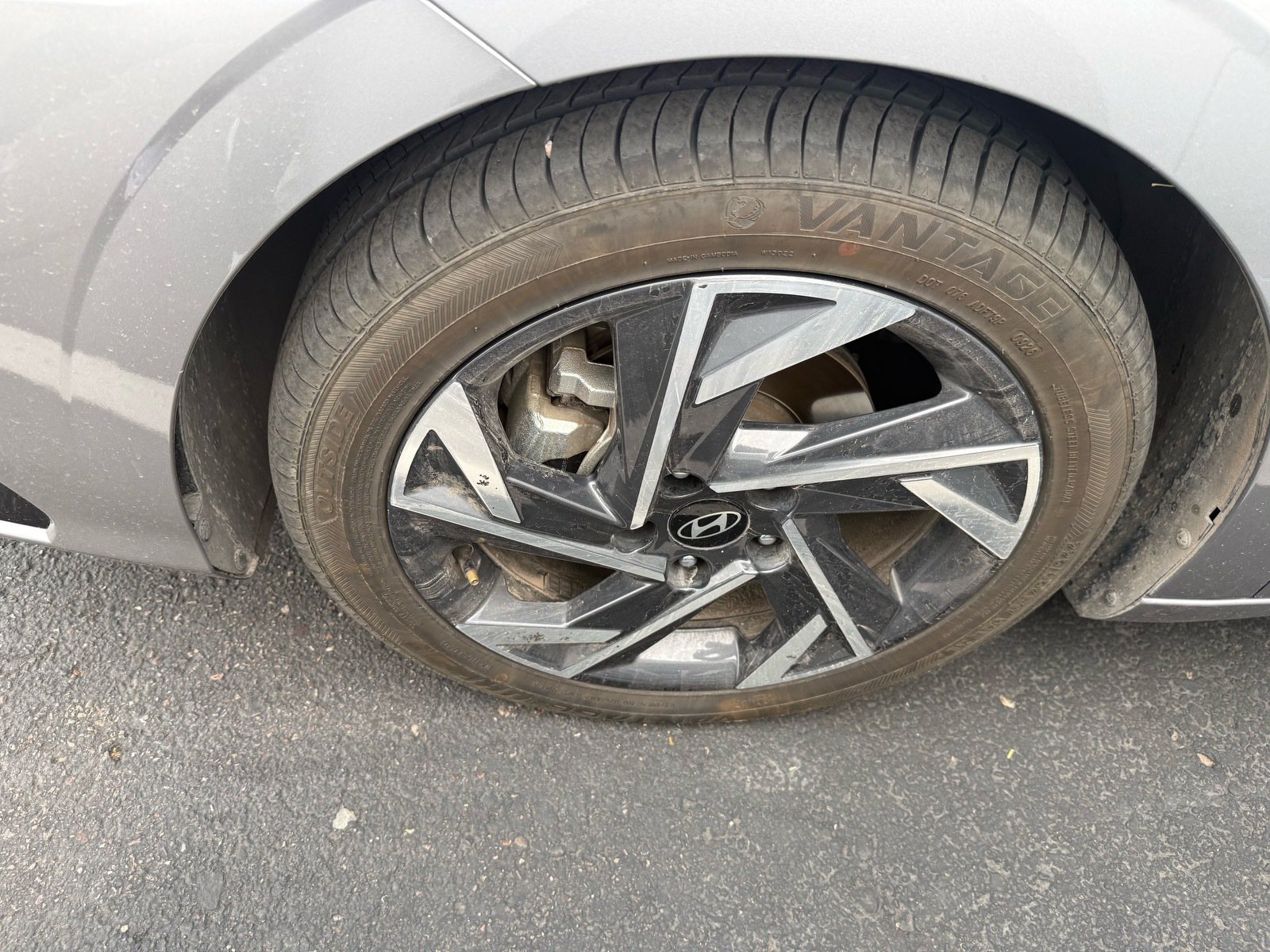 2025 Hyundai Elantra Hybrid Limited — photo 5 thumbnail