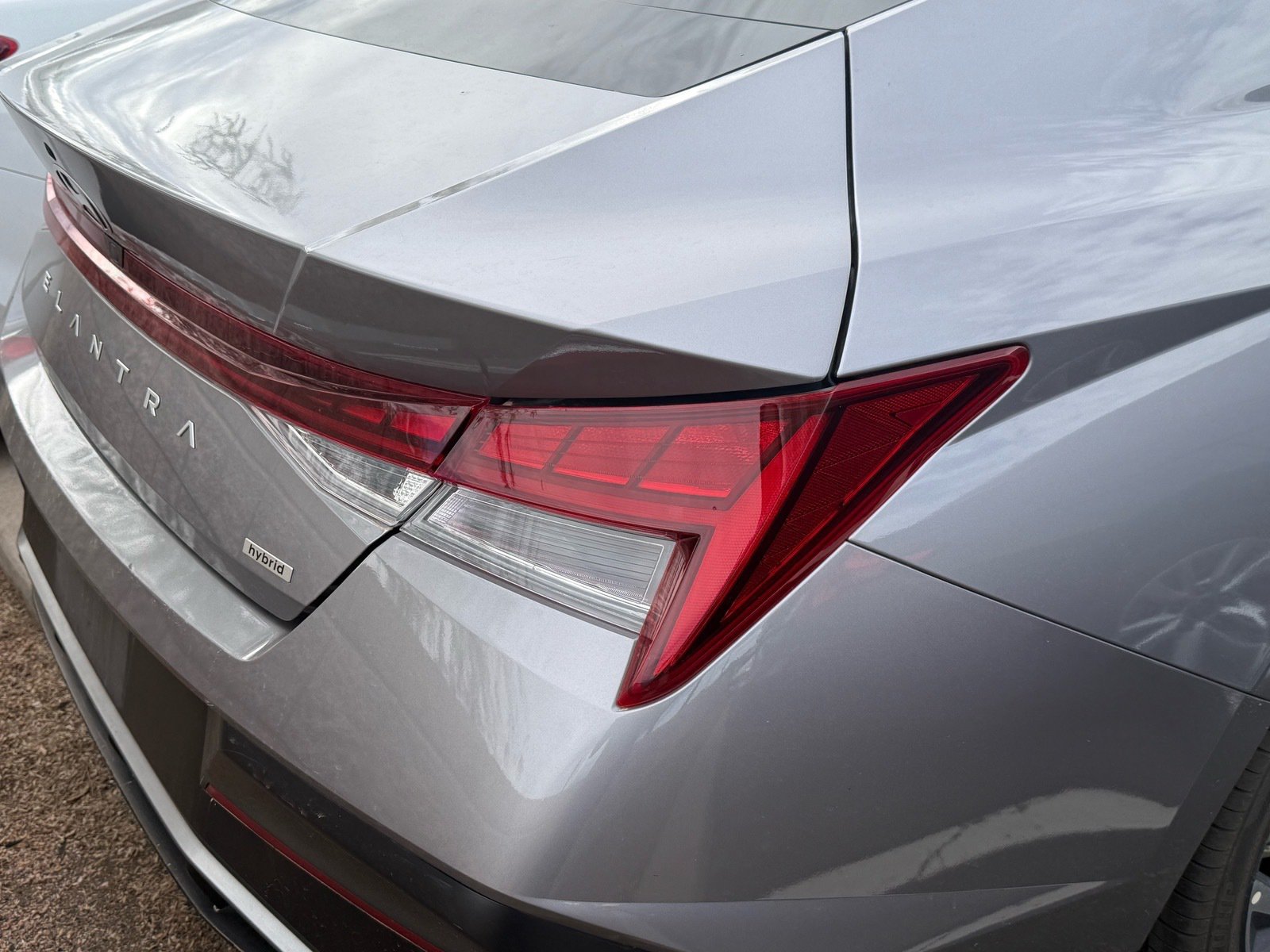 2025 Hyundai Elantra Hybrid Limited — photo 8 thumbnail