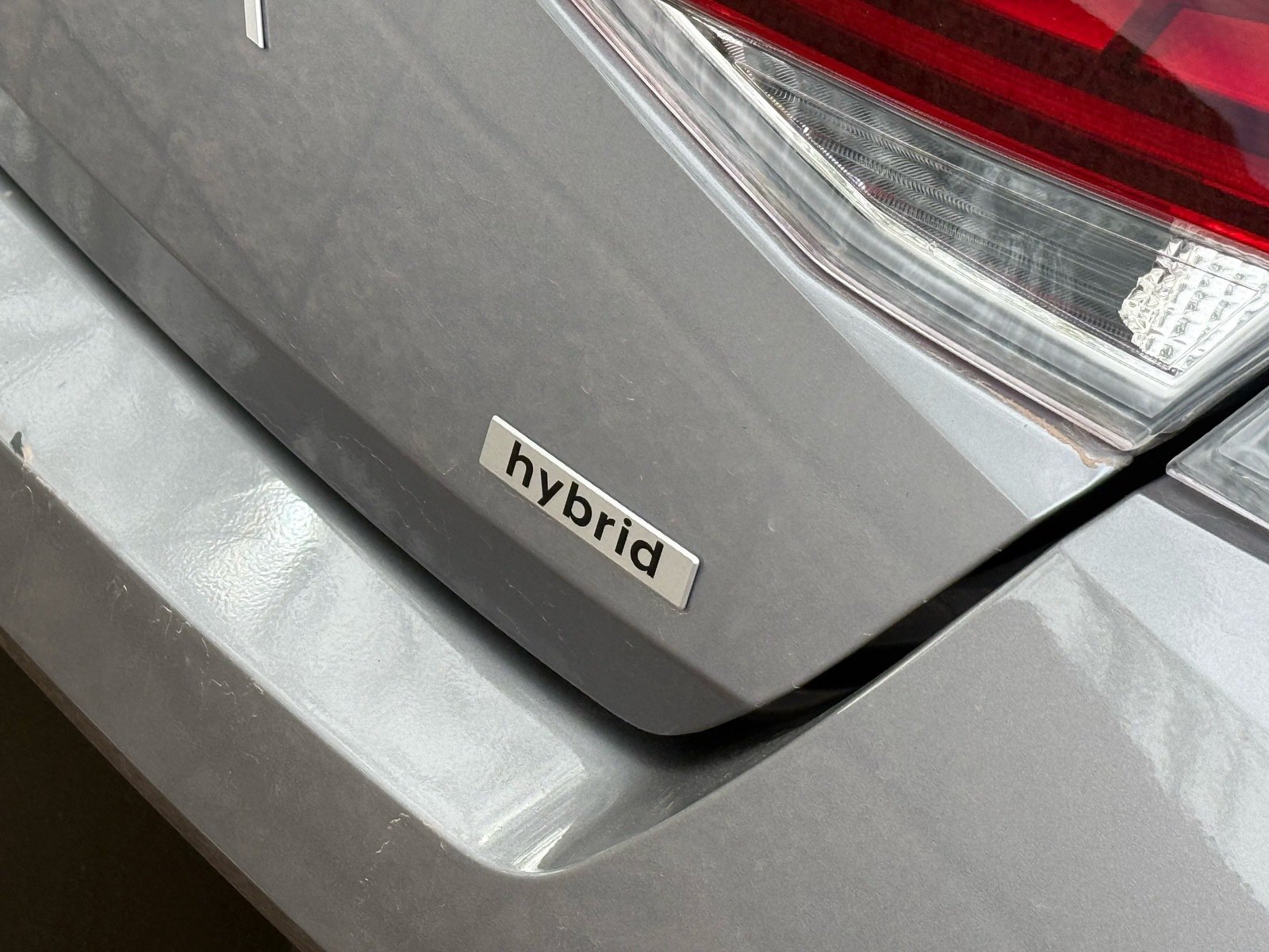 2025 Hyundai Elantra Hybrid Limited — photo 9 thumbnail