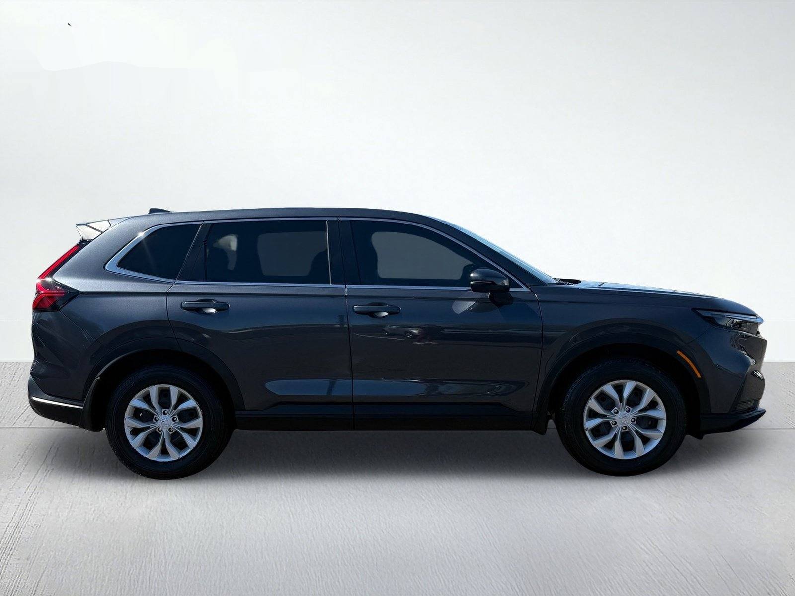 2025 Honda CR-V LX — photo 7 thumbnail