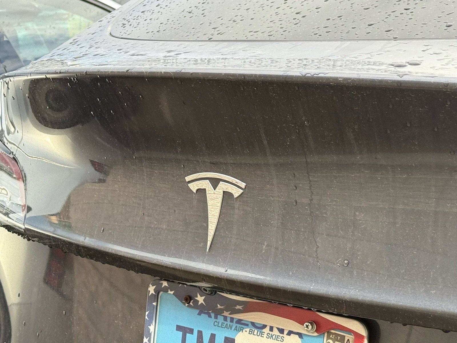 2020 Tesla Model Y Long Range — photo 11 thumbnail