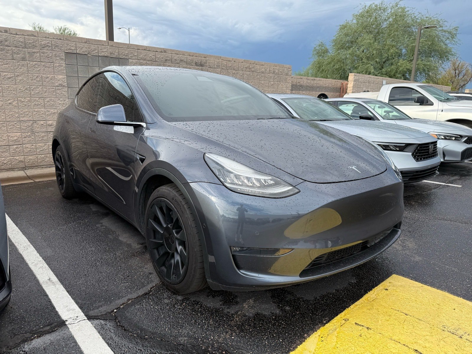 2020 Tesla Model Y Long Range — photo 4 thumbnail
