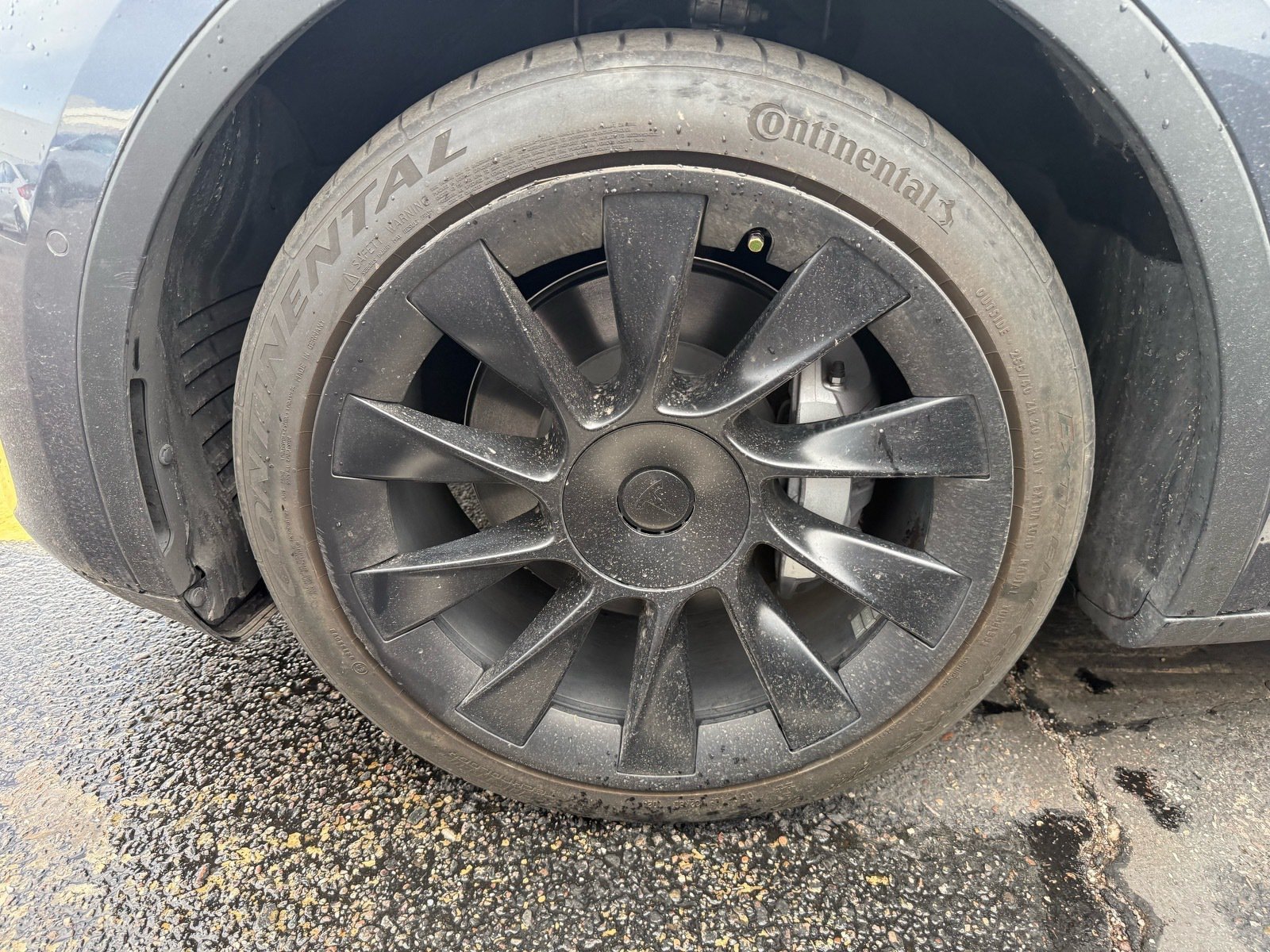 2020 Tesla Model Y Long Range — photo 6 thumbnail