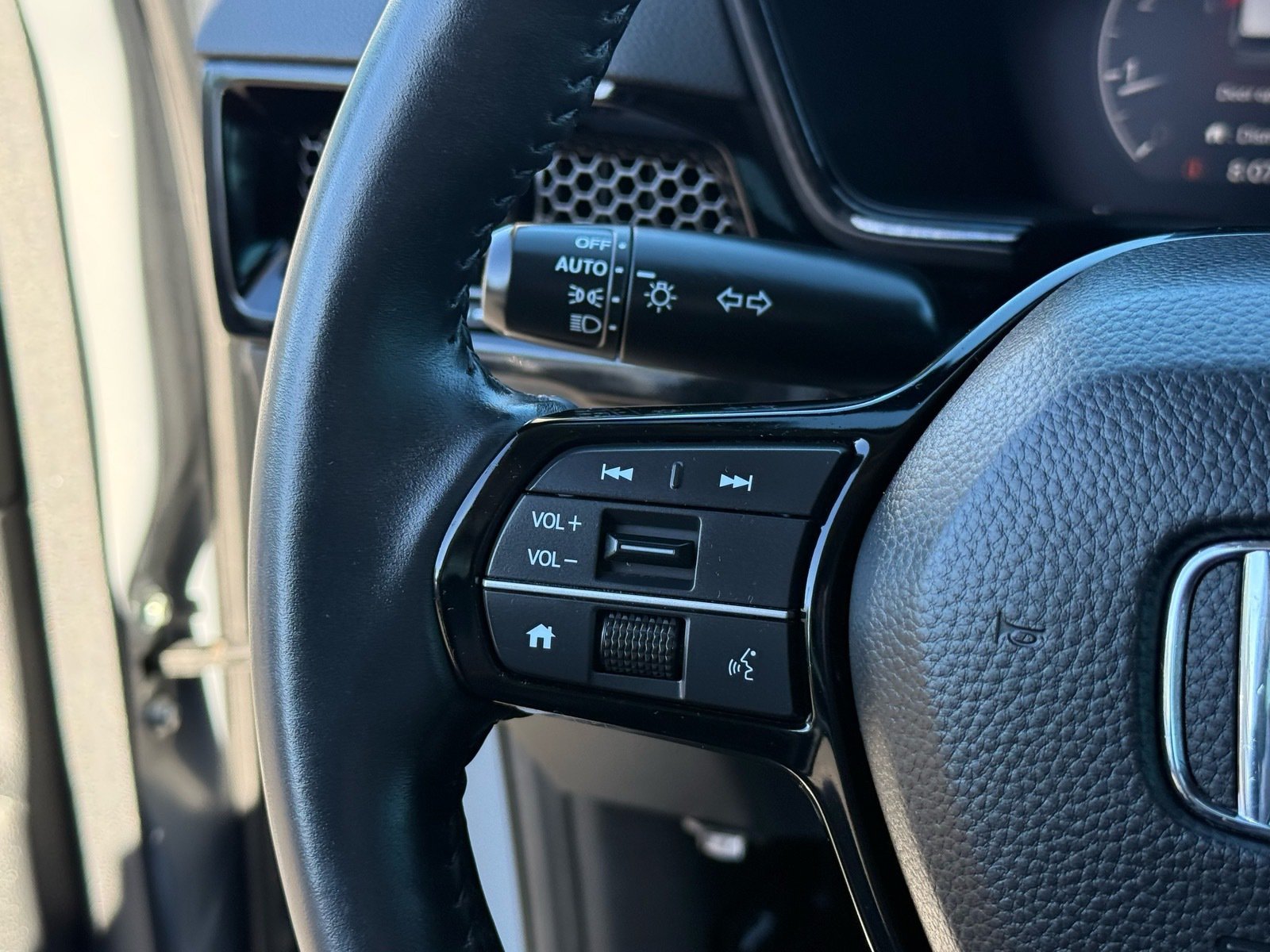 2024 Honda CR-V EX-L — photo 17 thumbnail