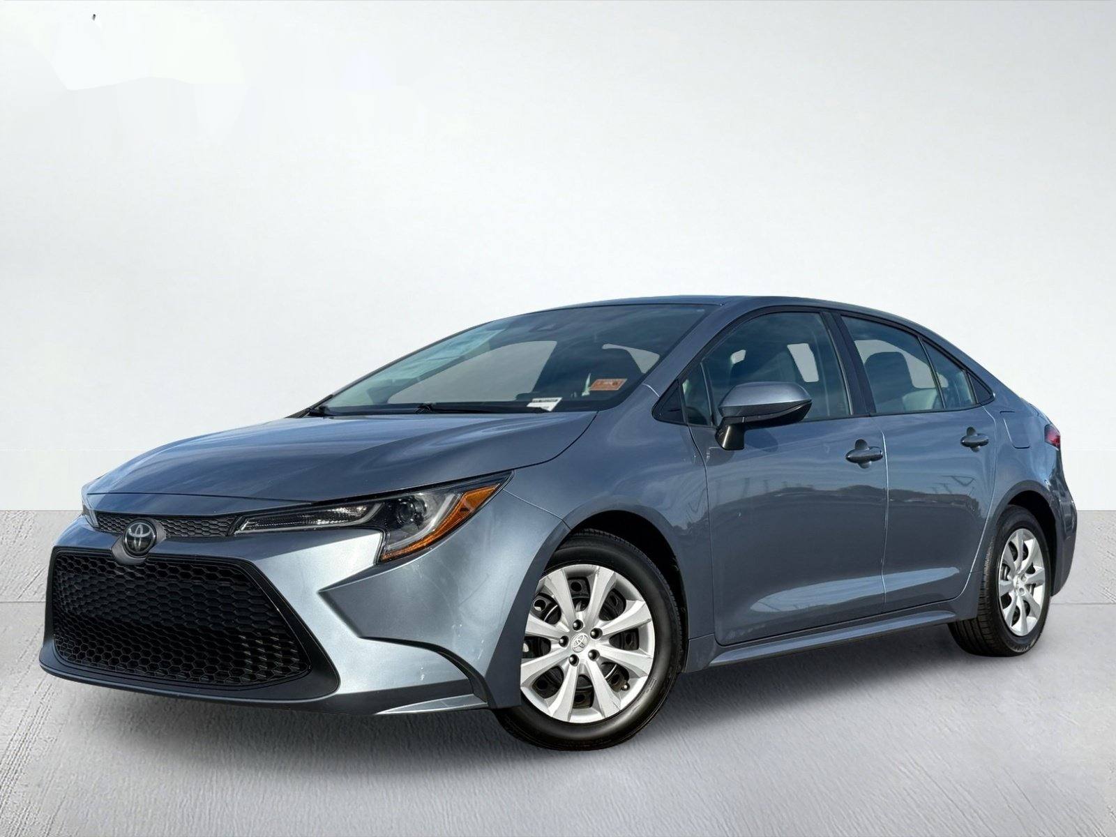 2021 Toyota Corolla LE — photo 1