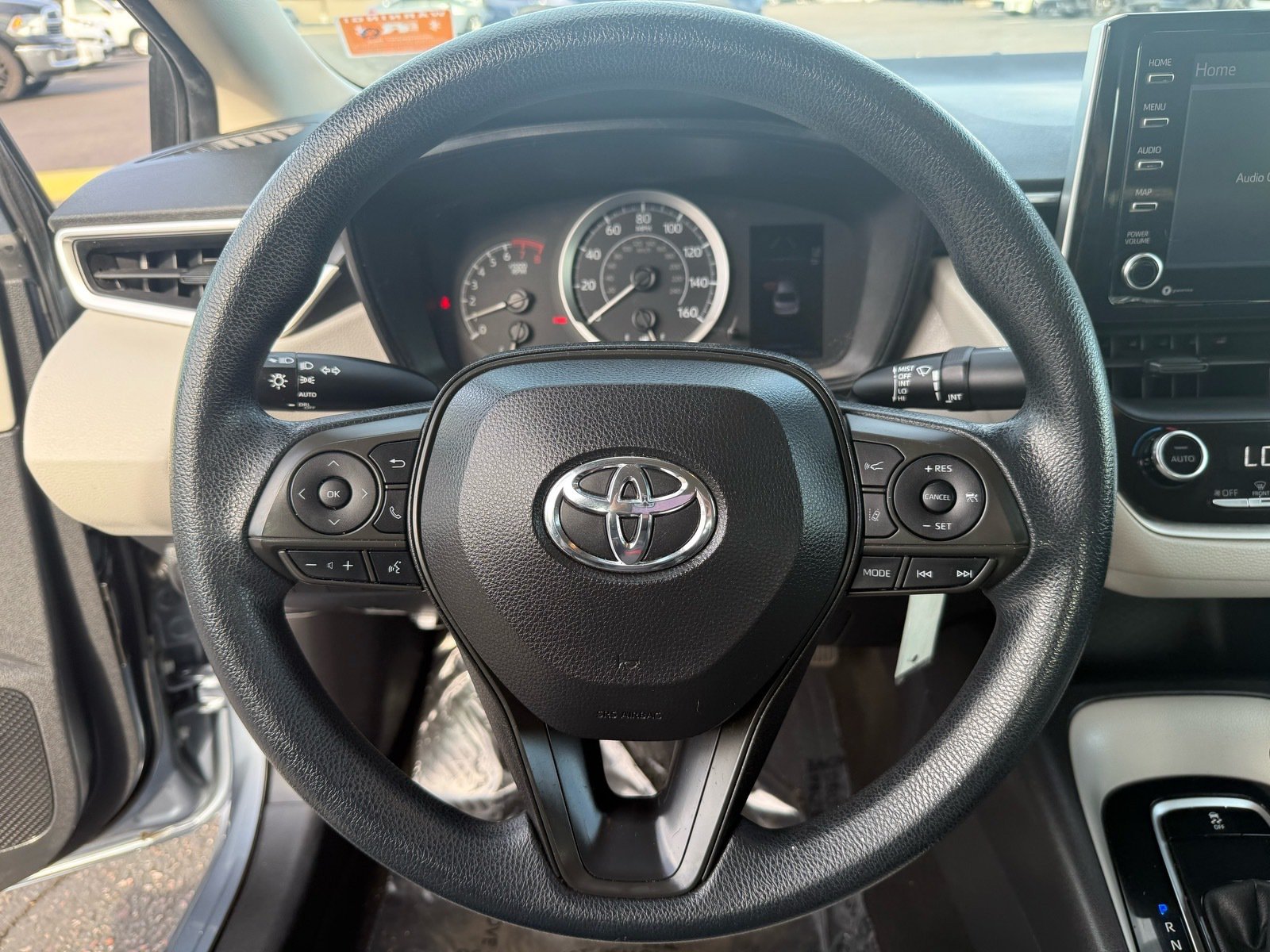 2021 Toyota Corolla LE — photo 15 thumbnail