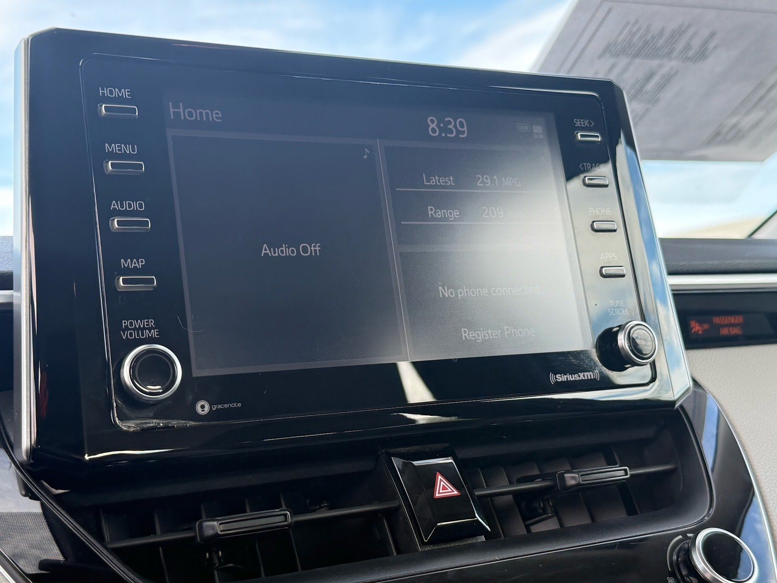 2021 Toyota Corolla LE — photo 20 thumbnail