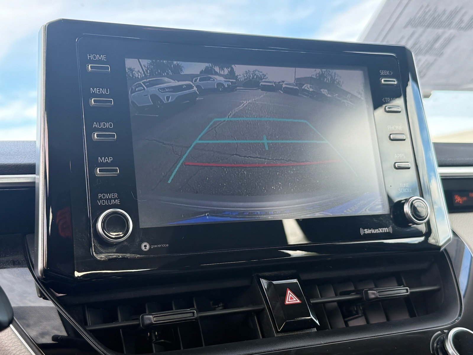 2021 Toyota Corolla LE — photo 21 thumbnail