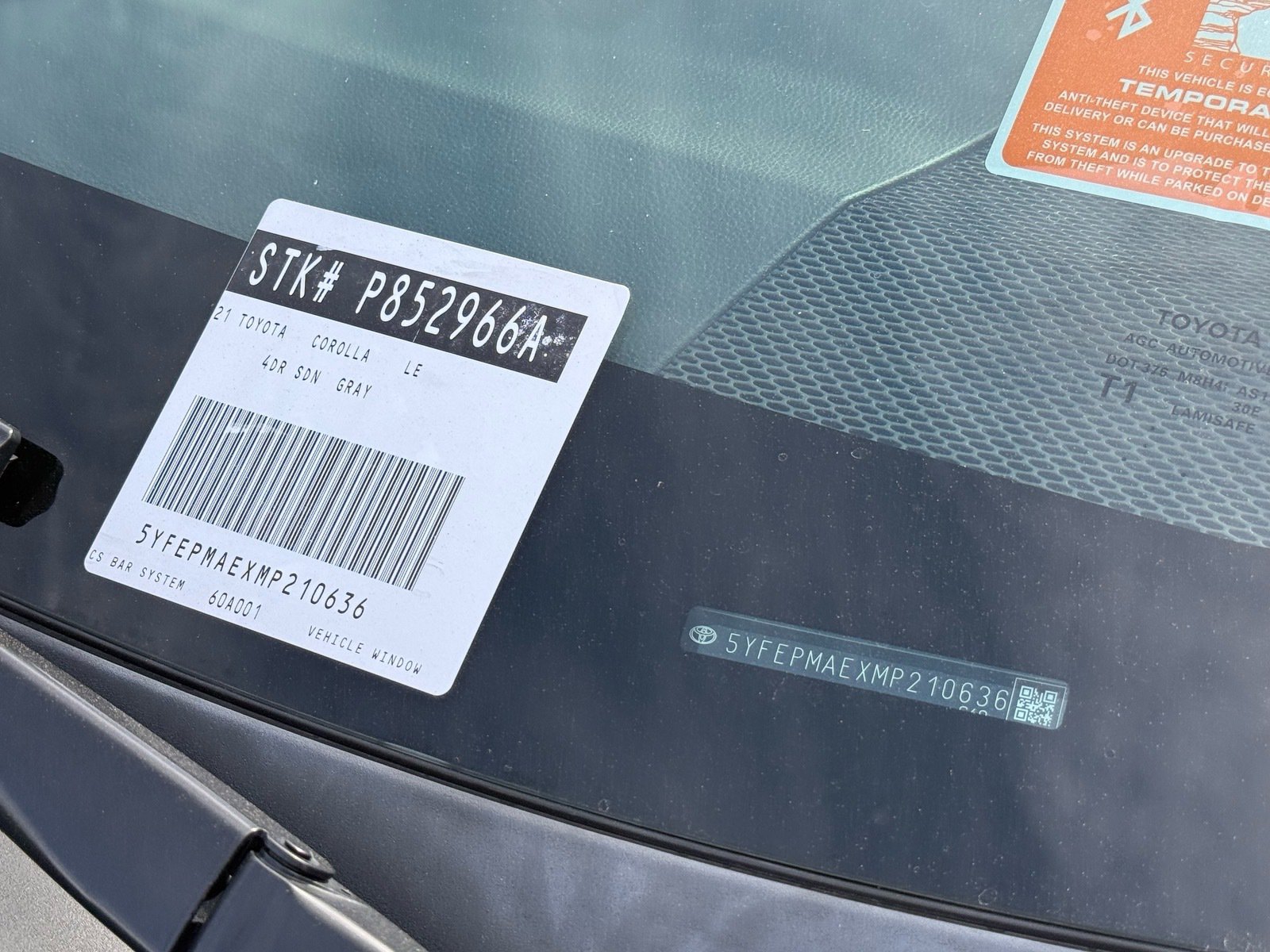 2021 Toyota Corolla LE — photo 32 thumbnail