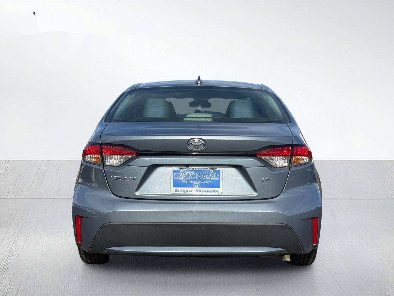 2021 Toyota Corolla LE — photo 6 thumbnail