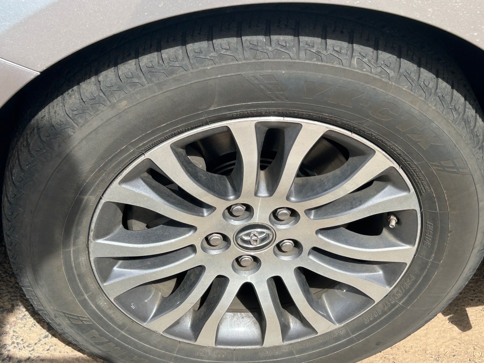 2018 Toyota Sienna XLE — photo 6 thumbnail